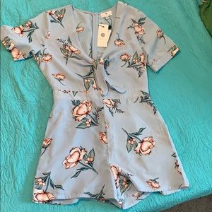 Socialite size M dusty blue romper